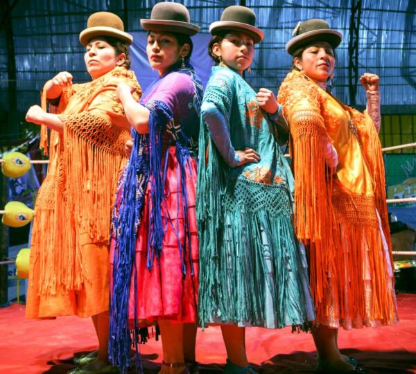 shu-Bolivia-Cholitas_389315776-EDITORIAL-1440x823-1