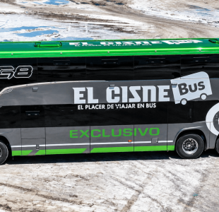Autobús de lujo El Cisne en salinas